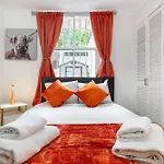 Fabulous Two Bed Apt In Heart Of Chelsea - London