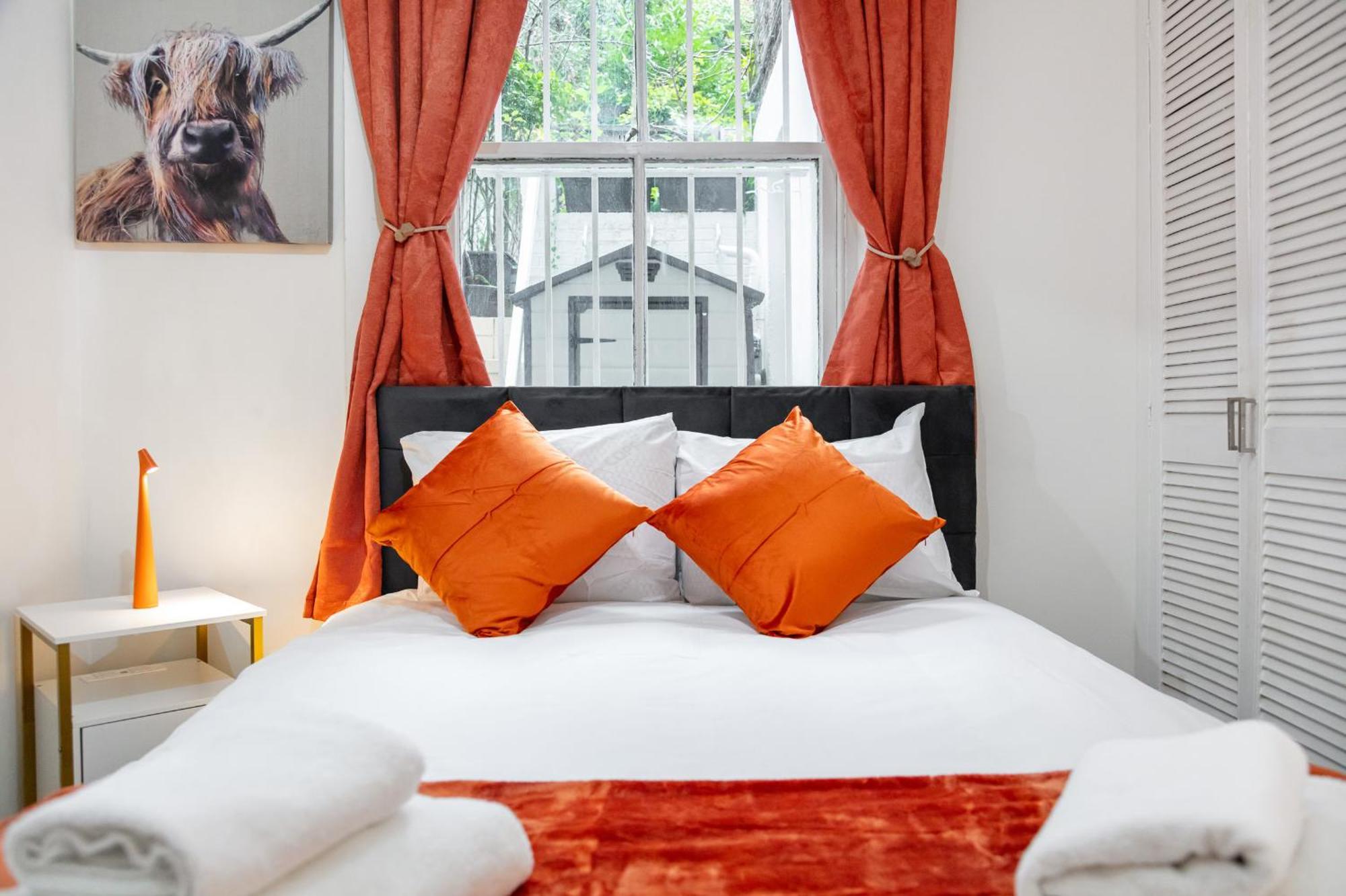Fabulous Two Bed In Heart Of Chelsea - *