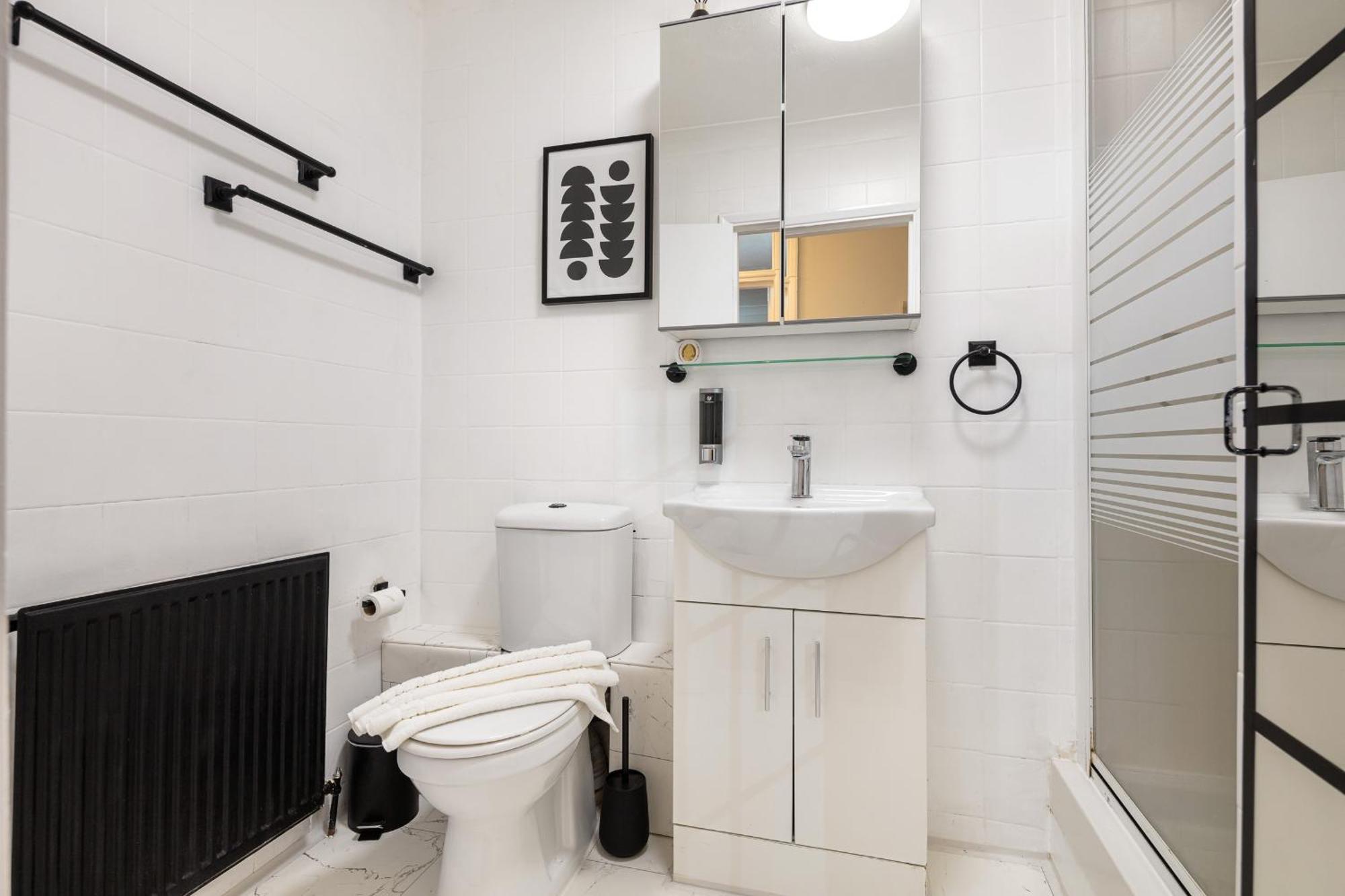 Fabulous Two Bed In Heart Of Chelsea -
